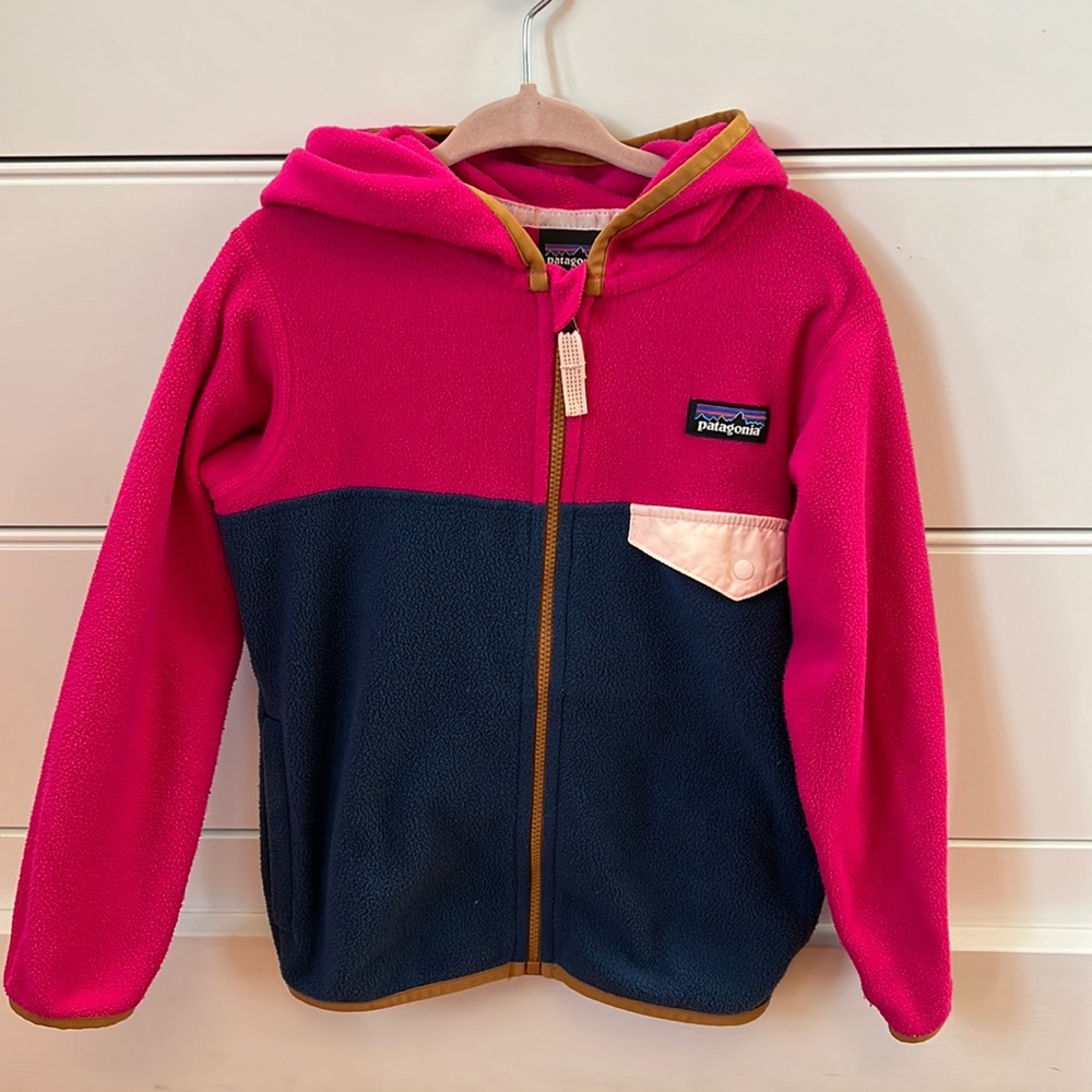 Toddler girls light weight Patagonia fleece jacket